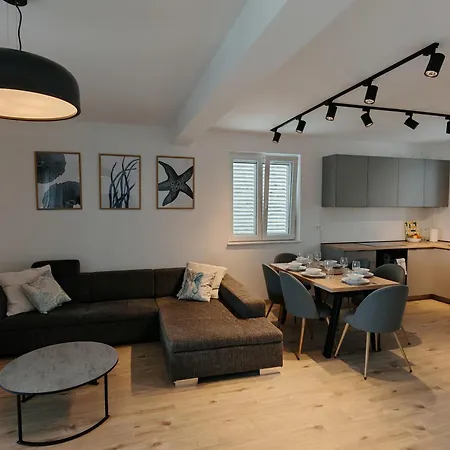 Olive Tree 2 Apartment Zečevo