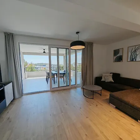 Apartment Olive Tree 2 Zečevo