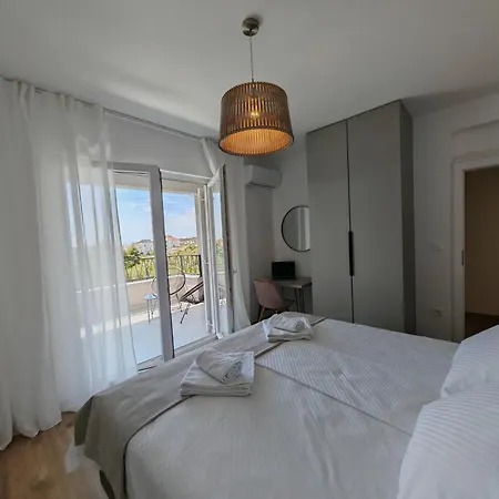 Apartment Olive Tree 2 *