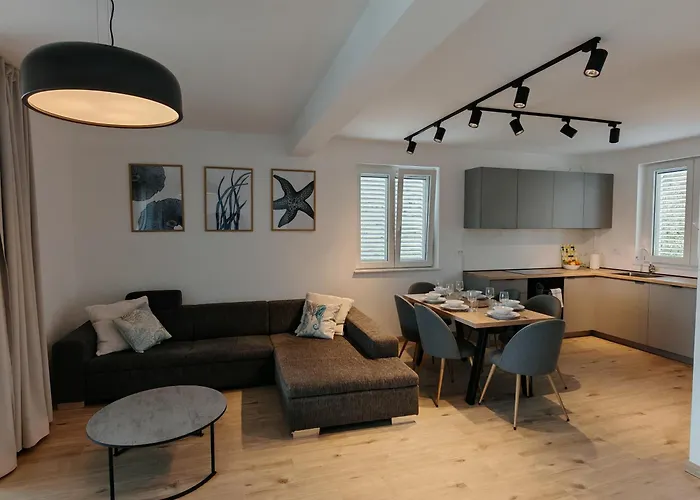 Olive Tree 2 Apartment Zecevo