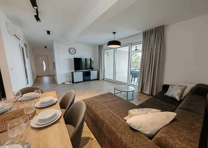 Apartment Olive Tree 2