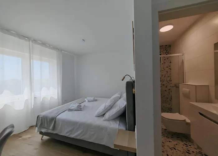 Olive Tree 2 Apartment