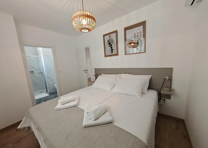 Apartment Olive Tree 2 Zecevo