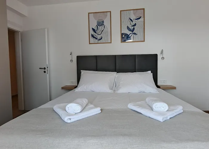 Olive Tree 2 Apartment