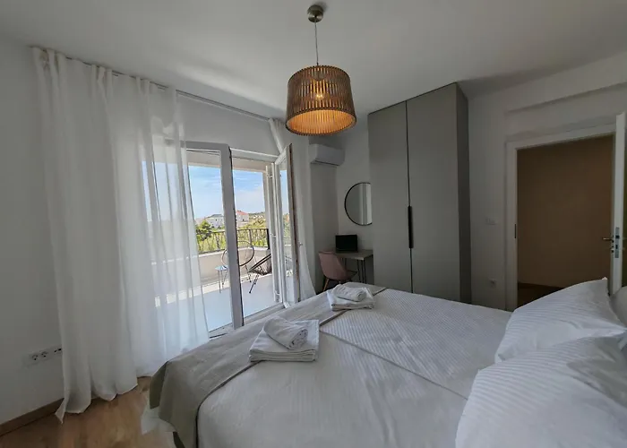 Apartment Olive Tree 2 *