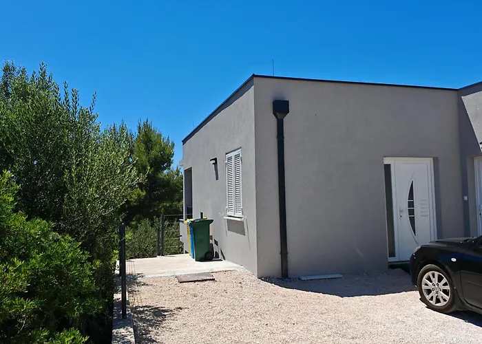 Olive Tree 2 Apartment Zecevo